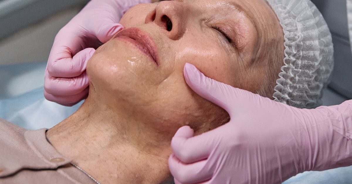 Essential Skincare Products for Post-Treatment Recovery